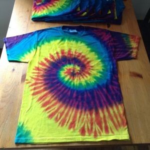 Cool Unisex Multicolored Tie Dye T-shirt! 😊
